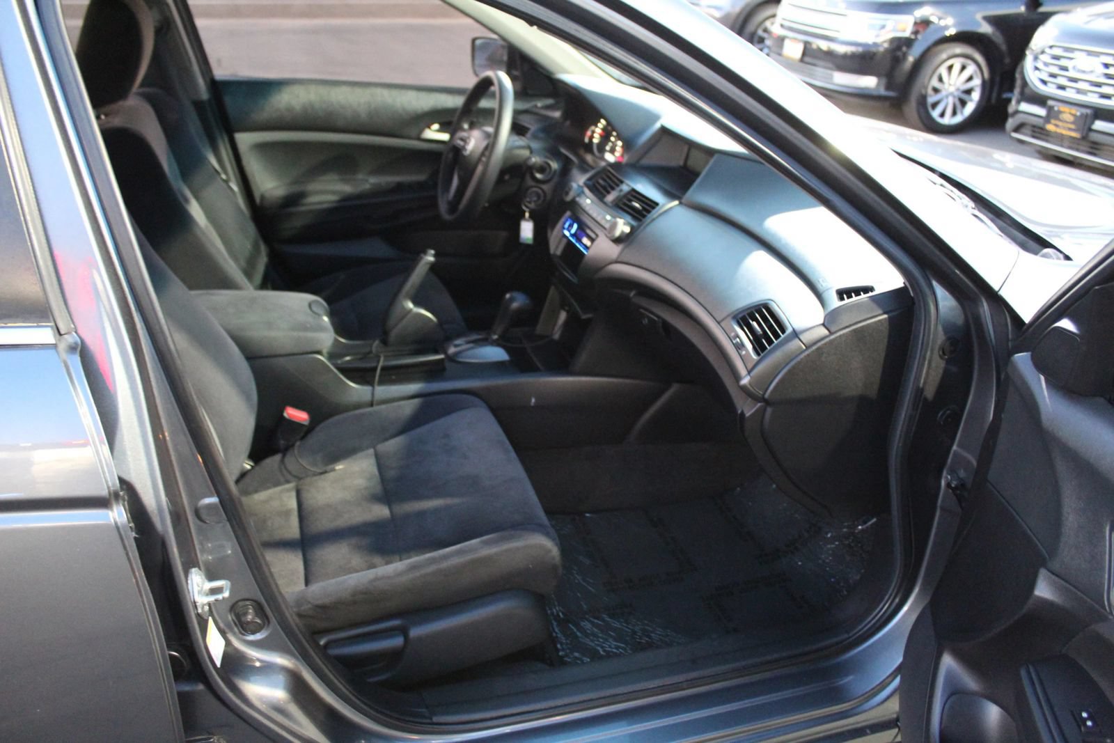 Used 2010 Honda Accord LX image 11