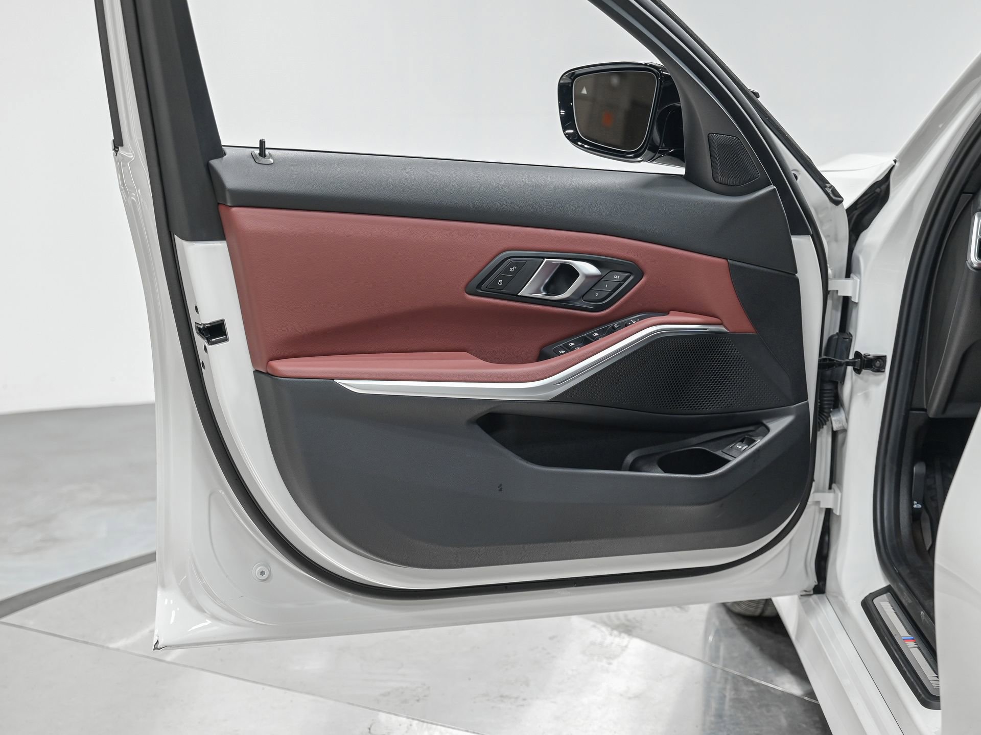 Used 2025 BMW M340i xDrive image 12