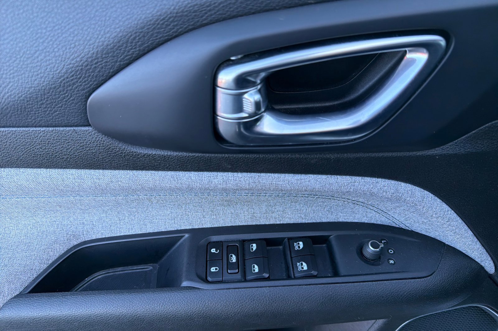 Used 2024 Jeep Compass Latitude image 8