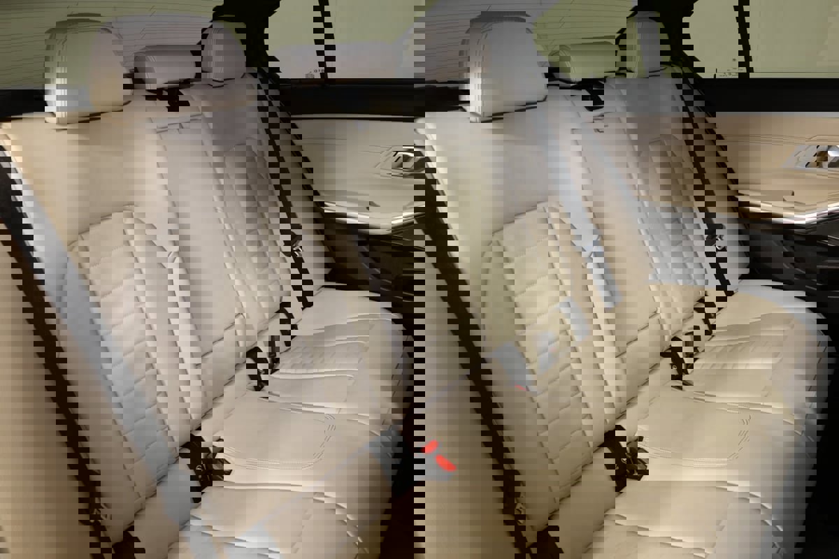 Used 2024 BMW M340i xDrive w/ Premium Package image 43