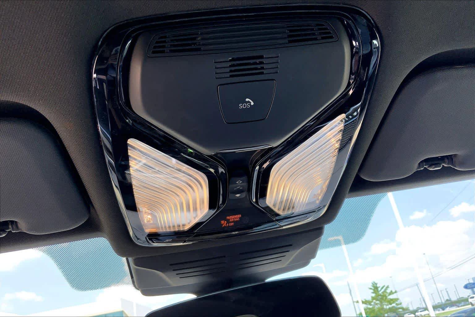 Certified 2025 BMW X6 M60i AWD/4WD image 30