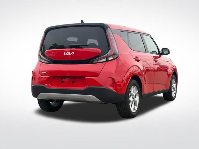 Used 2025 Kia Soul LX w/ LX Technology Package FWD image 8
