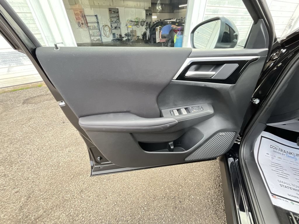 New 2026 Mitsubishi Outlander ES FWD image 13