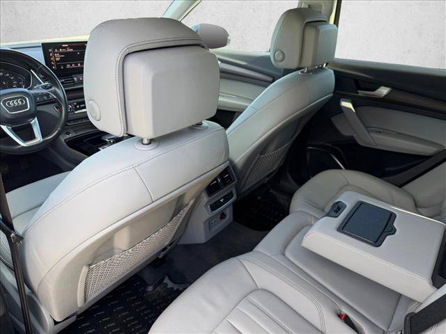 Used 2023 Audi Q5 2.0T Premium w/ Convenience Package AWD/4WD image 18