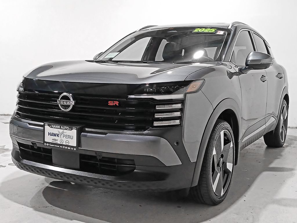 Used 2025 Nissan Kicks SR w/ SR Premium Package AWD/4WD image 3