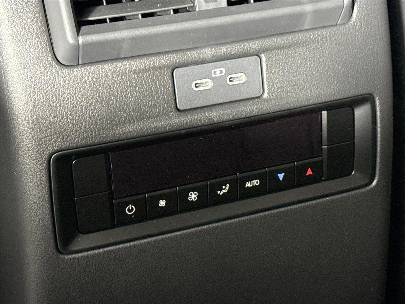 New 2026 MAZDA CX-90 3.3 Turbo w/ Select Package image 36