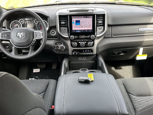 New 2027 RAM 1500 4x4 Crew Cab image 15