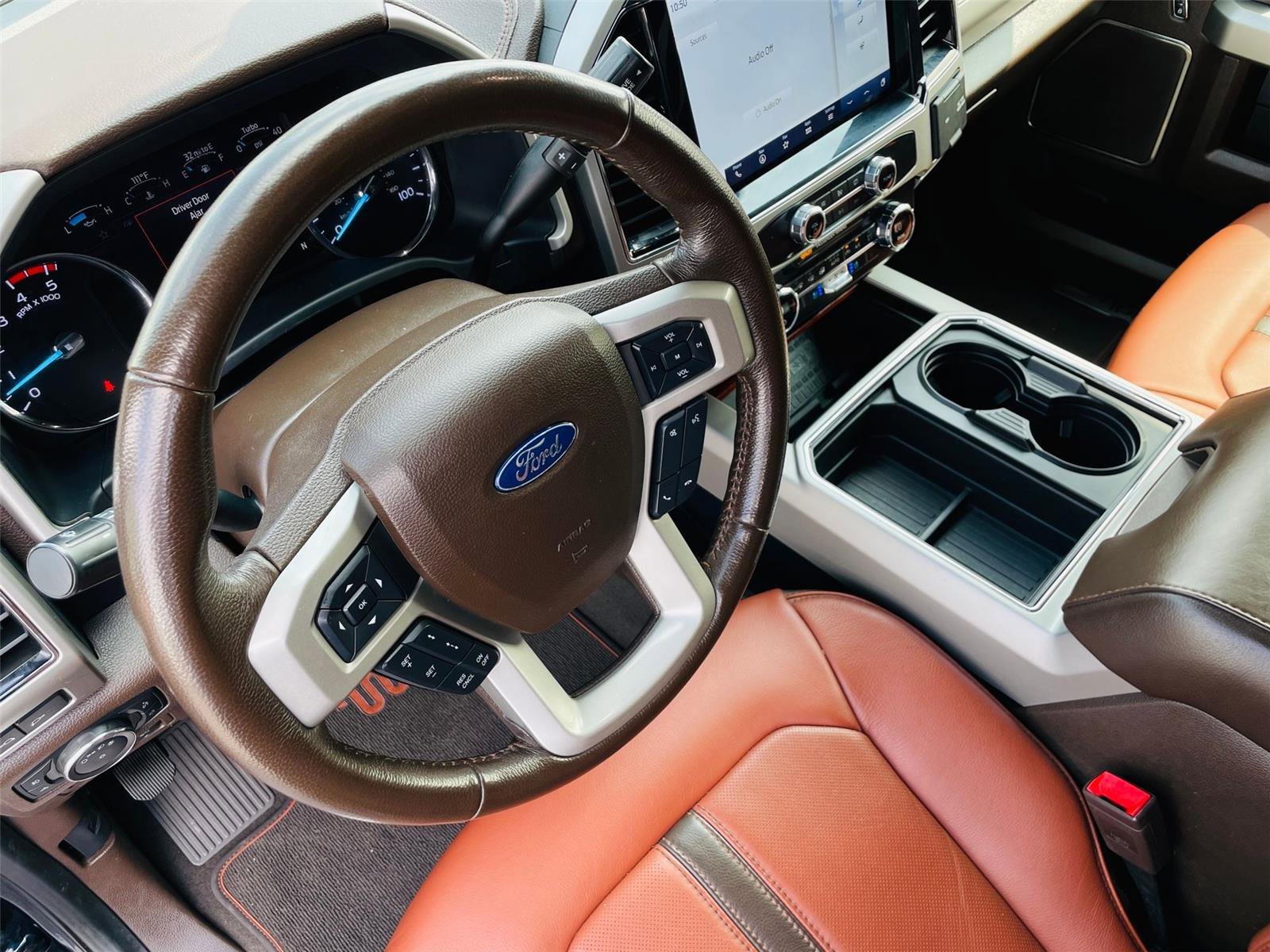 Certified 2022 Ford F350 King Ranch w/ King Ranch Ultimate Package AWD/4WD image 9