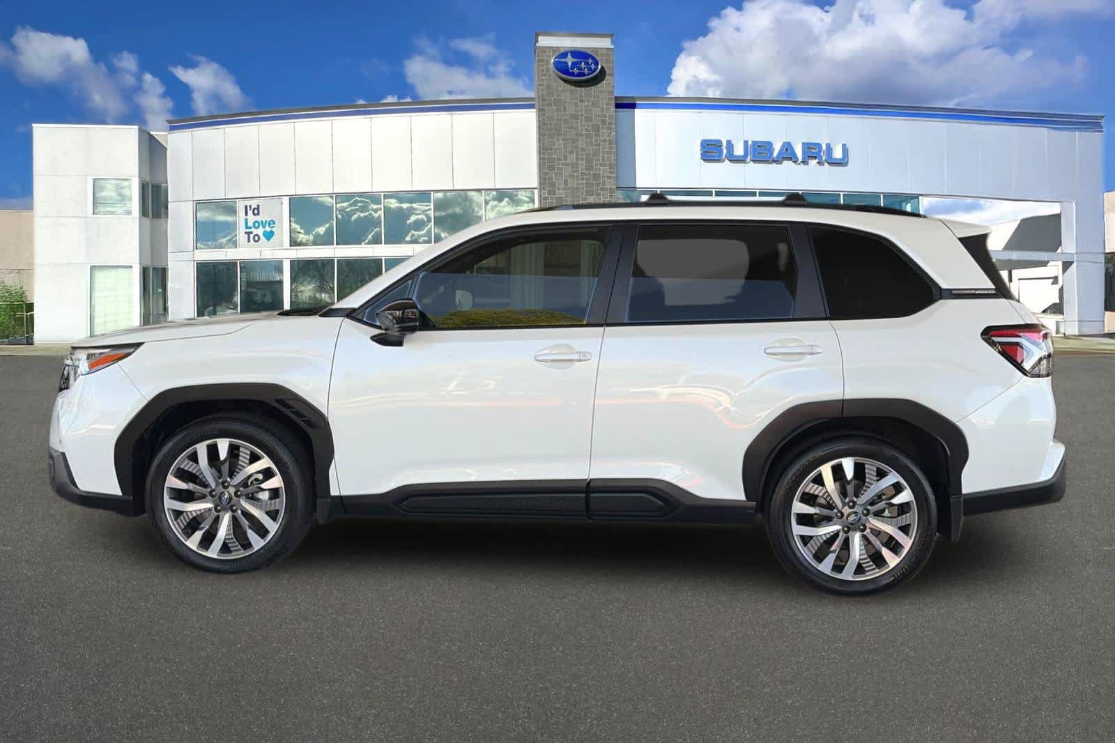 Certified 2025 Subaru Forester Touring AWD/4WD image 9