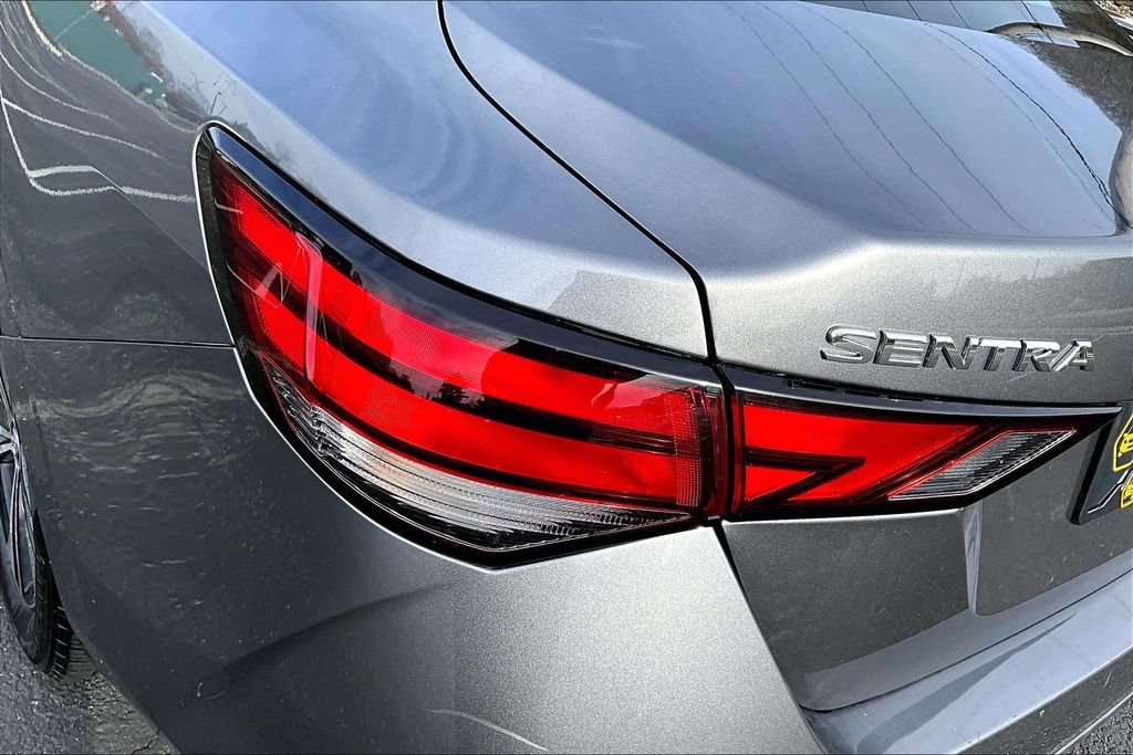 Used 2023 Nissan Sentra SV FWD image 23