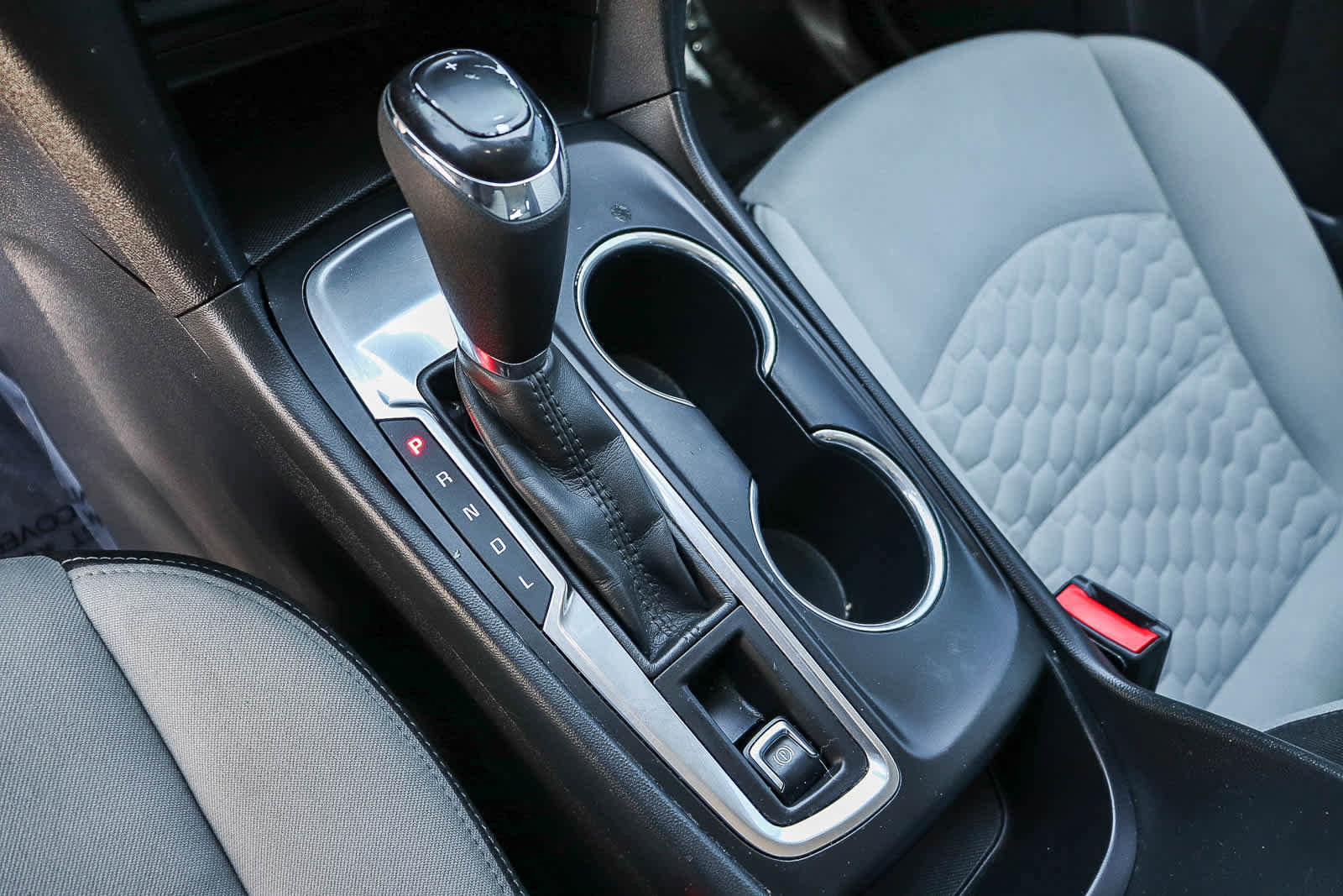 Used 2020 Chevrolet Equinox LS w/ LPO, Blackout Package image 18