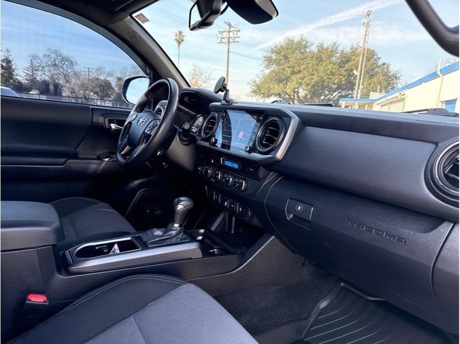 Used 2023 Toyota Tacoma TRD Sport image 25