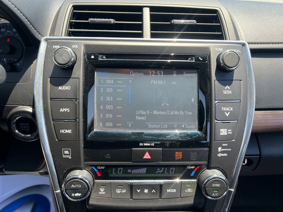 Used 2017 Toyota Camry XLE FWD image 17