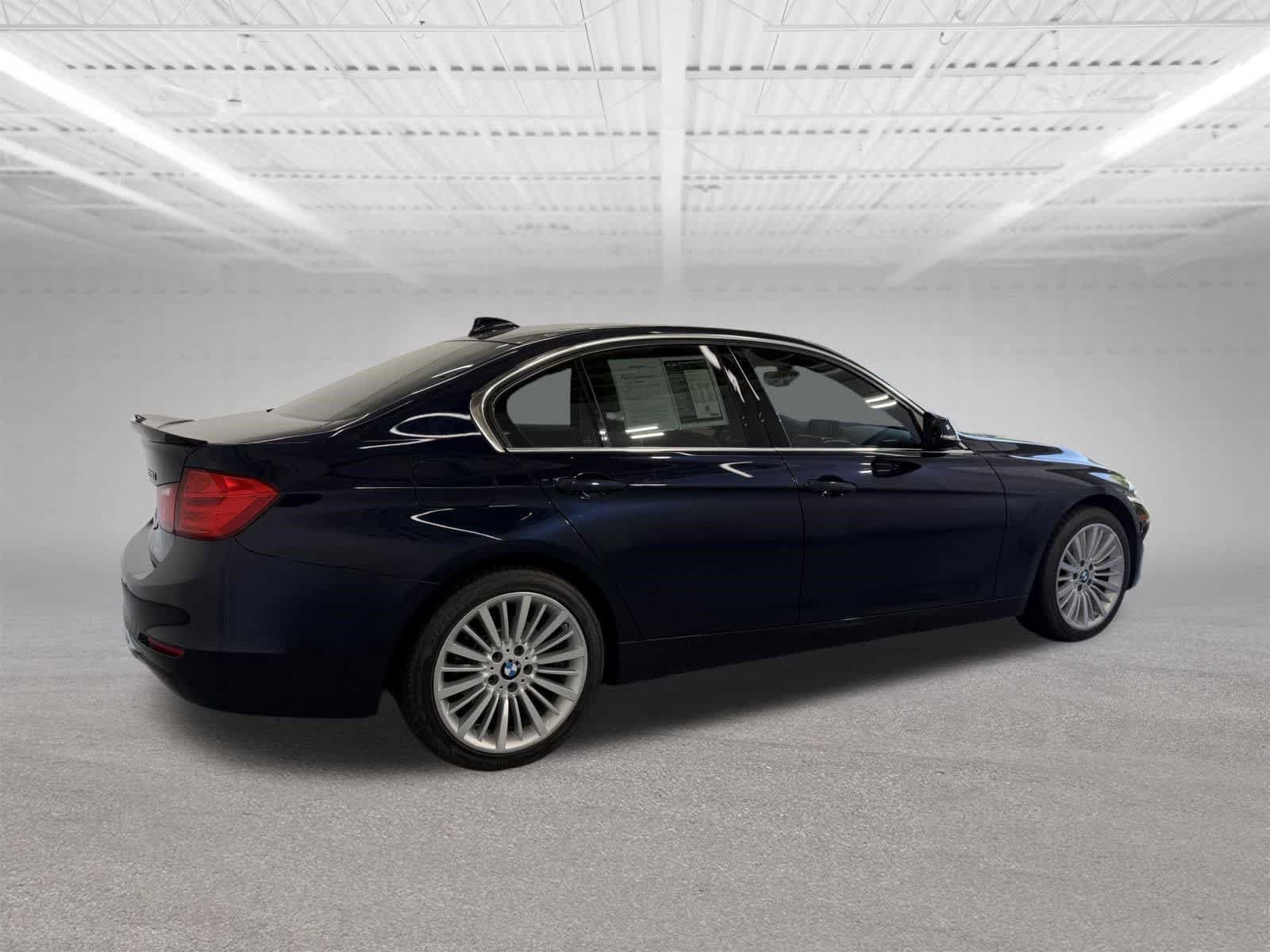 Used 2015 BMW 328i xDrive Sedan AWD/4WD image 6