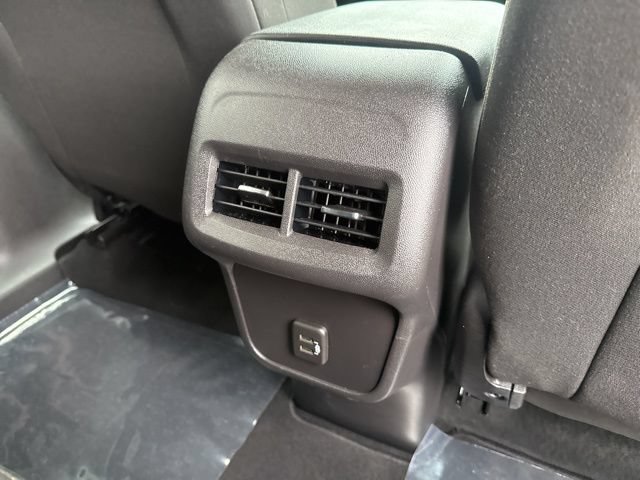 Used 2024 Chevrolet Equinox LT AWD/4WD image 46
