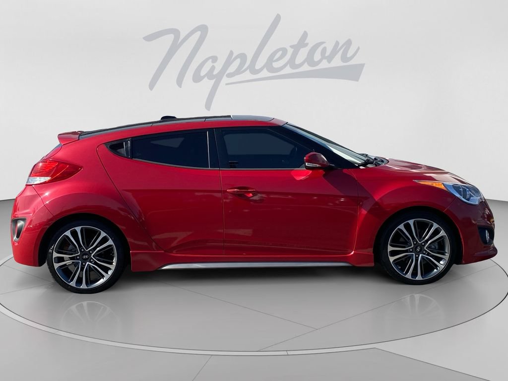 Used 2016 Hyundai Veloster Turbo w/ Option Group 04 FWD image 9