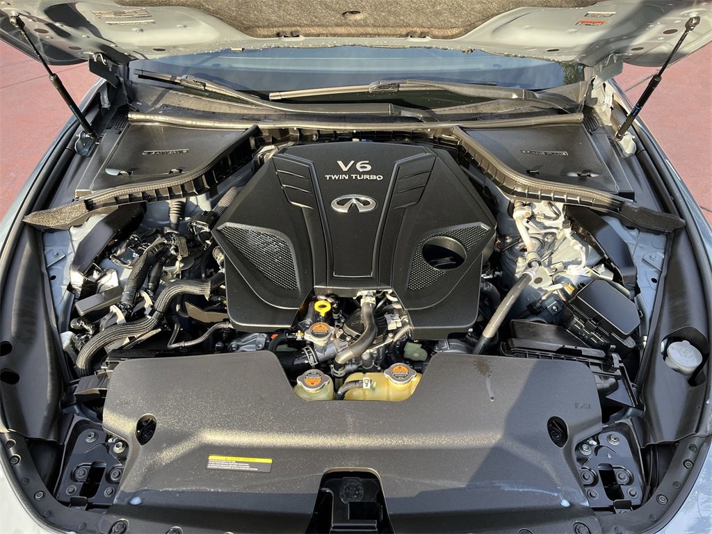 Used 2022 INFINITI Q60 Red Sport 400 w/ Carbon Fiber Package image 30
