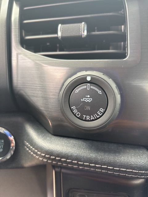 New 2025 Ford F150 Lightning Flash image 28