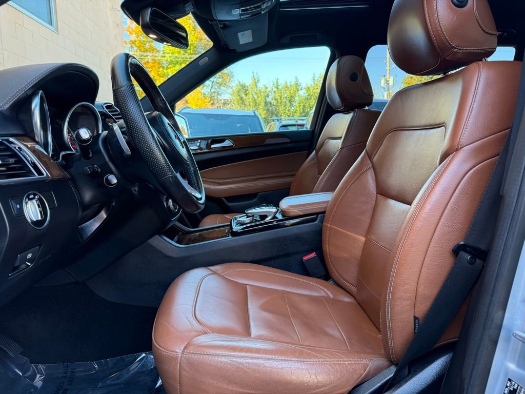 Used 2018 Mercedes-Benz GLS 450 4MATIC image 11