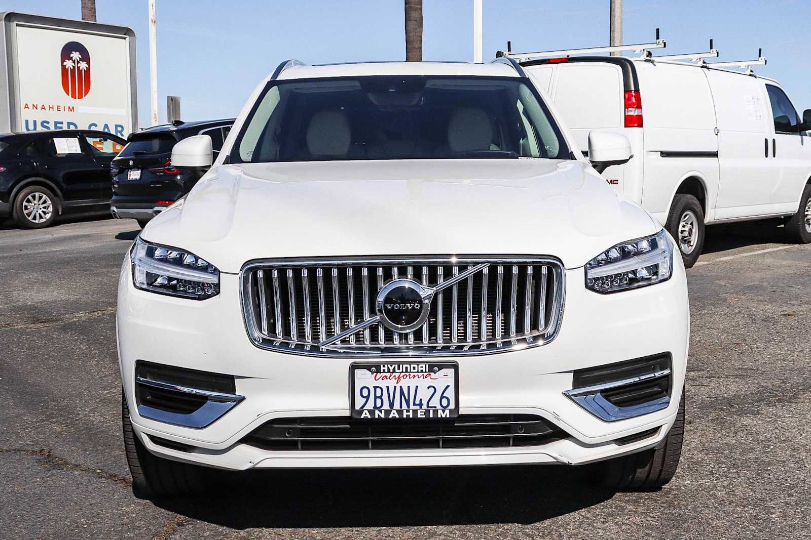 Used 2022 Volvo XC90 T8 Inscription Expression w/ Advanced Package image 2