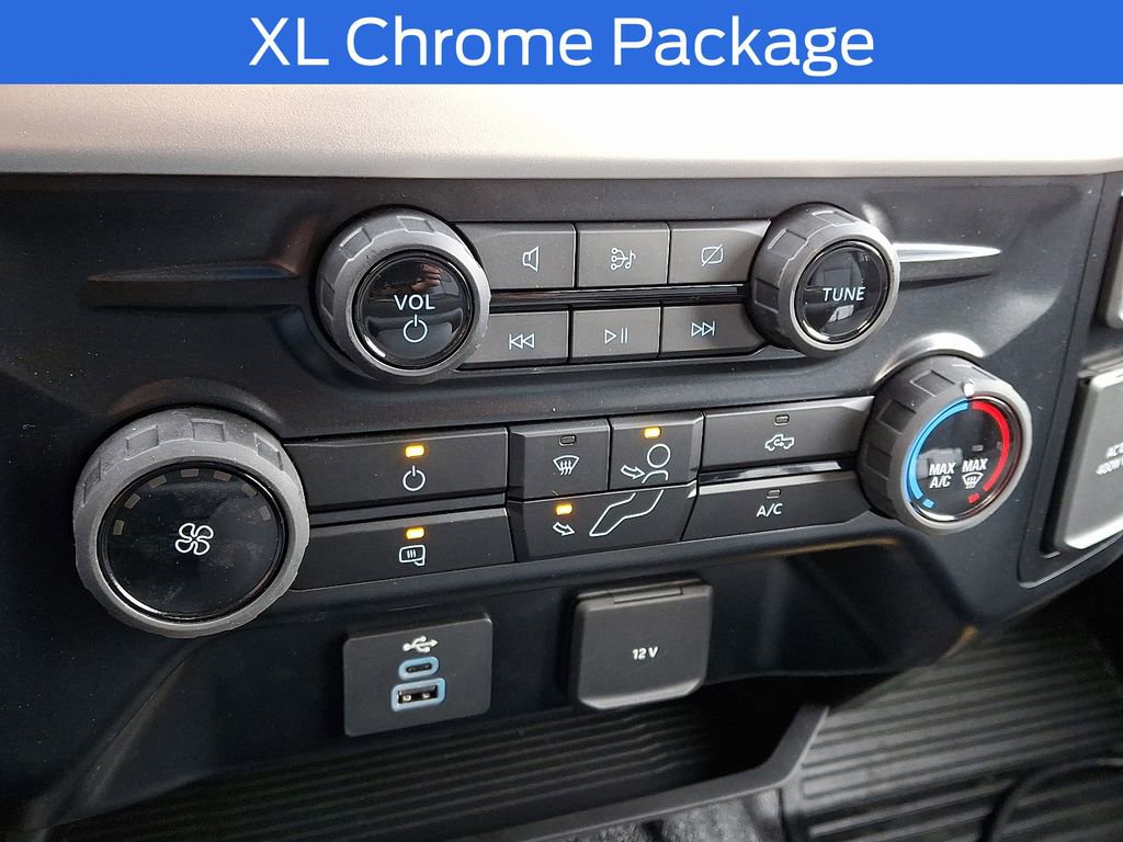 New 2024 Ford F550 4x4 Regular Cab Super Duty image 11