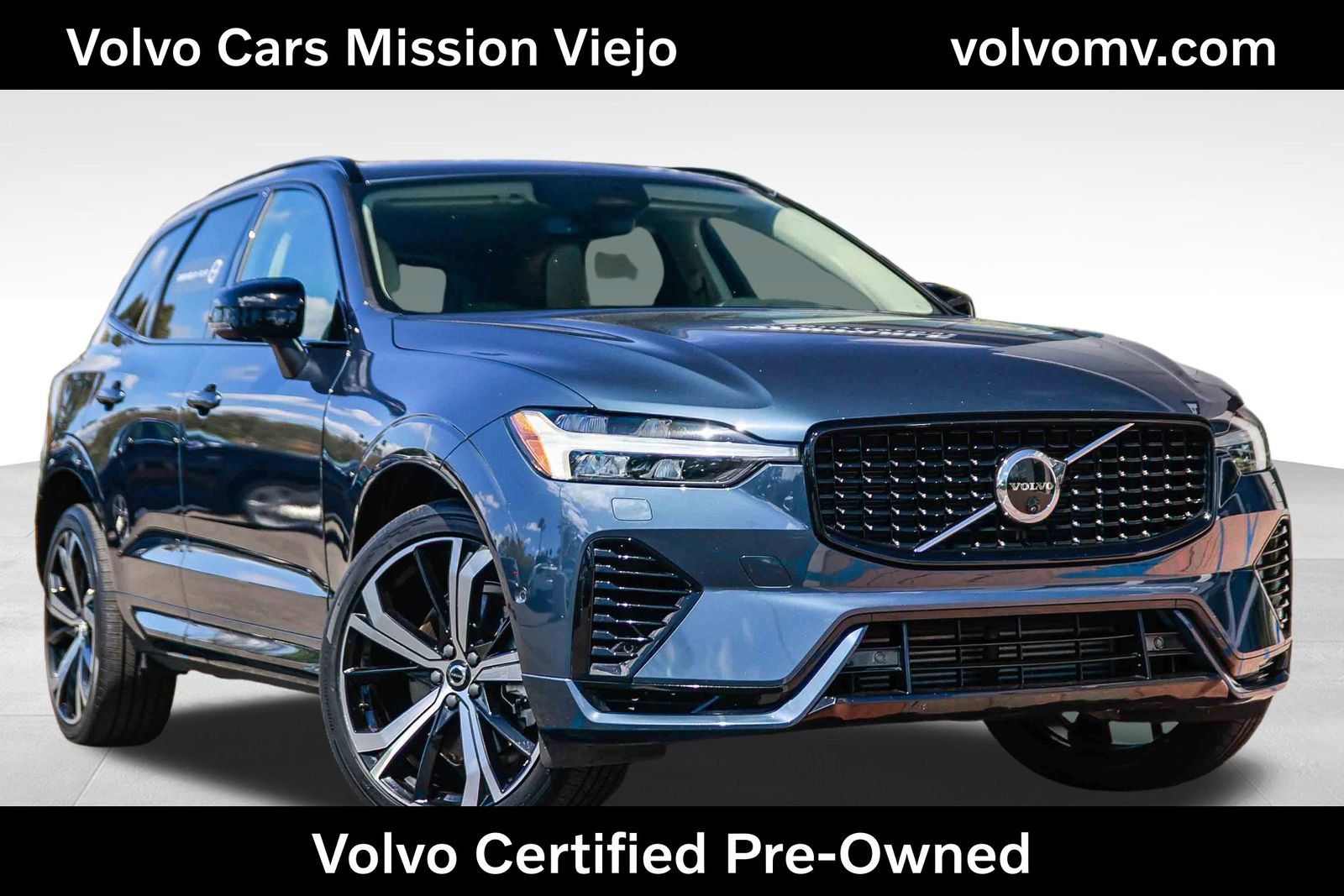 Used 2024 Volvo XC60 T8 Ultimate w/ Protection Package Premier AWD/4WD image 1