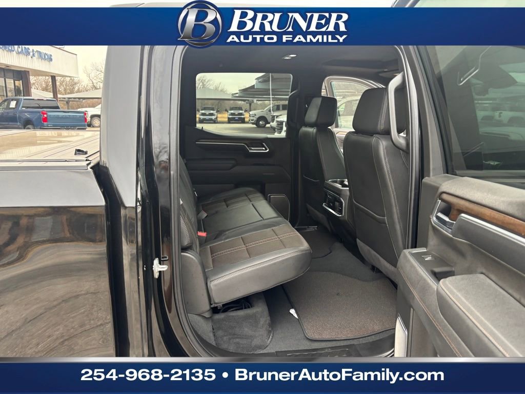 Used 2025 Chevrolet Silverado 1500 High Country w/ Midnight Edition image 18