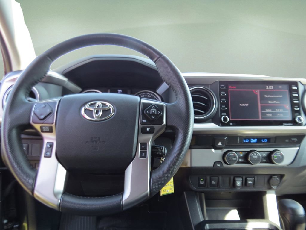 Used 2022 Toyota Tacoma SR5 w/ Technology Package image 18