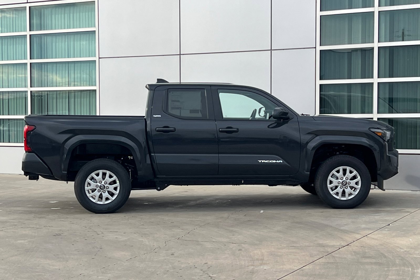New 2025 Toyota Tacoma SR5 image 3