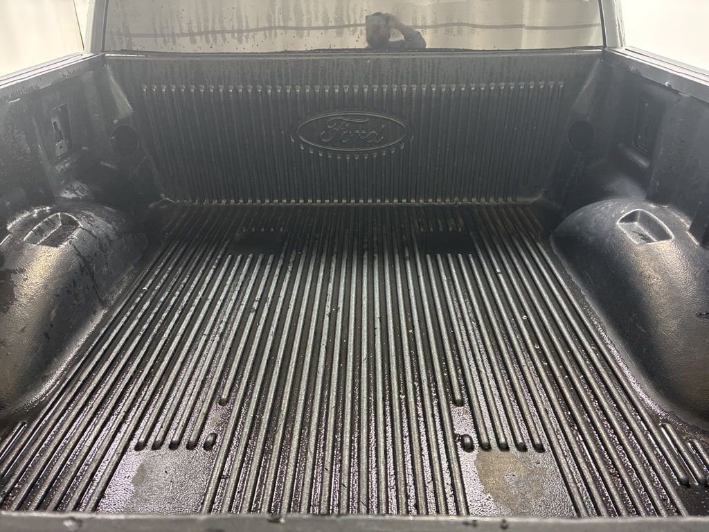 Used 2015 Ford F150 XLT image 7