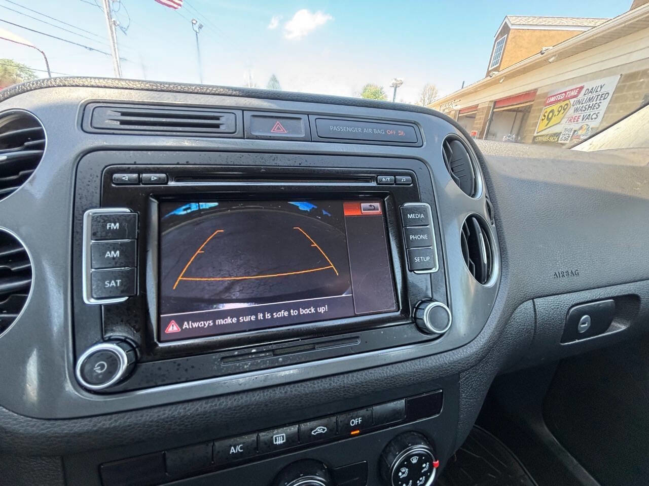 Used 2015 Volkswagen Tiguan S FWD image 10