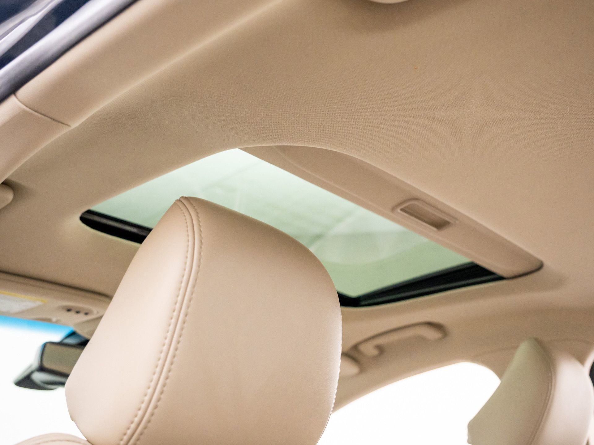 Used 2020 Lincoln MKZ Reserve image 17