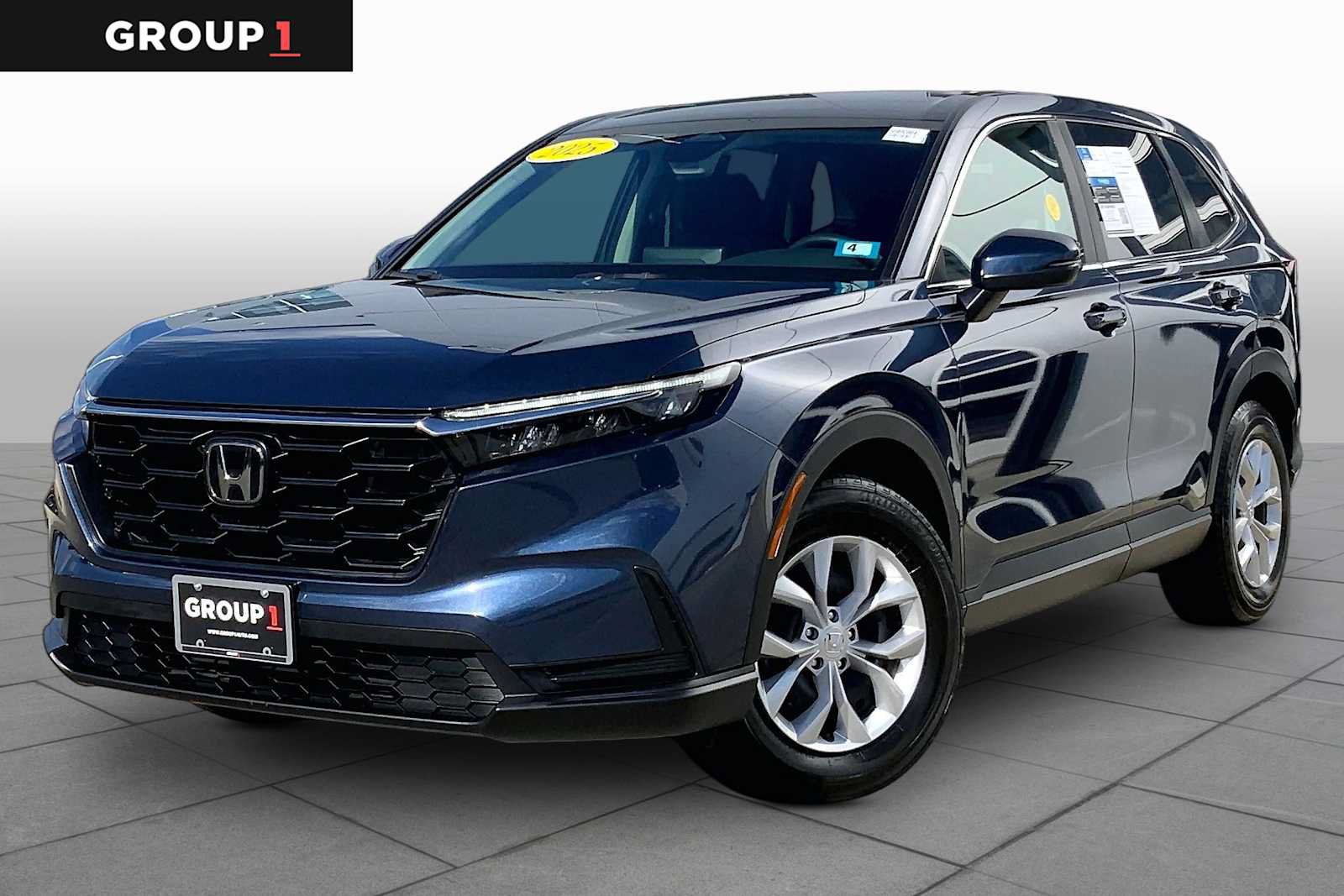 Used 2025 Honda CR-V LX image 1