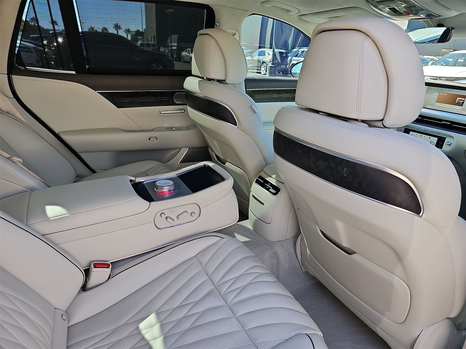 Certified 2023 Genesis G90 3.5T image 16