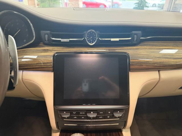 Used 2018 Maserati Quattroporte S GranLusso Q4 AWD/4WD image 16