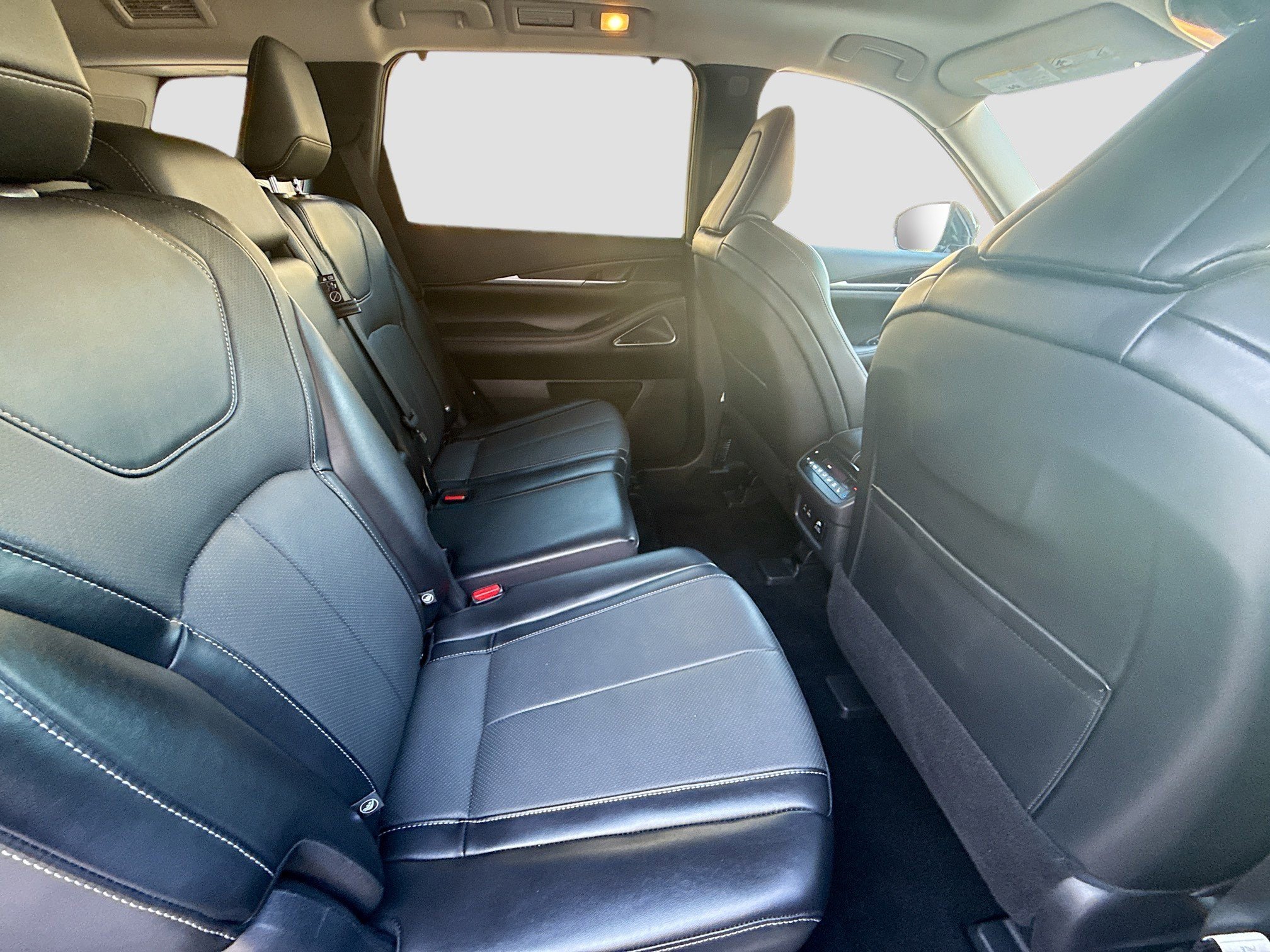 Used 2022 INFINITI QX60 Sensory w/ Cargo Package image 29