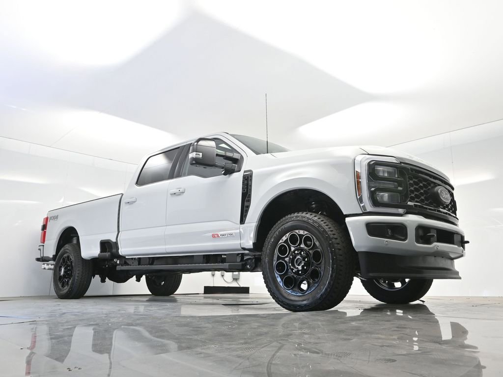 Used 2026 Ford F350 Lariat w/ Black Appearance Package image 53