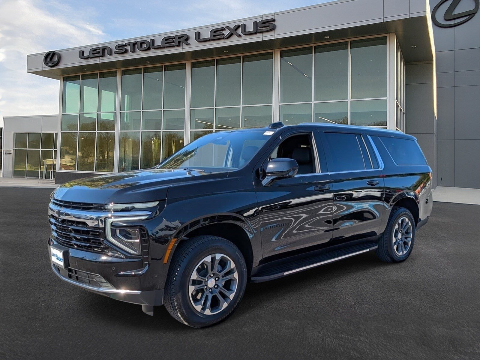 Used 2025 Chevrolet Suburban LS w/ LPO, Dark Essentials Package RWD image 7