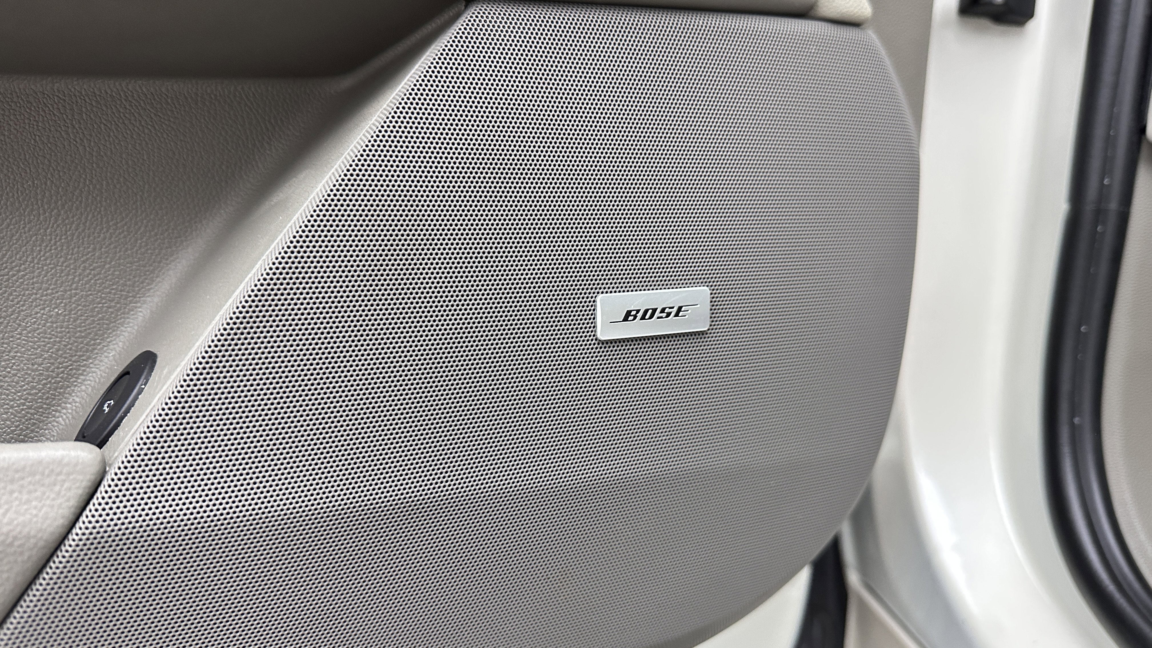 Used 2013 Cadillac XTS Platinum AWD/4WD image 13