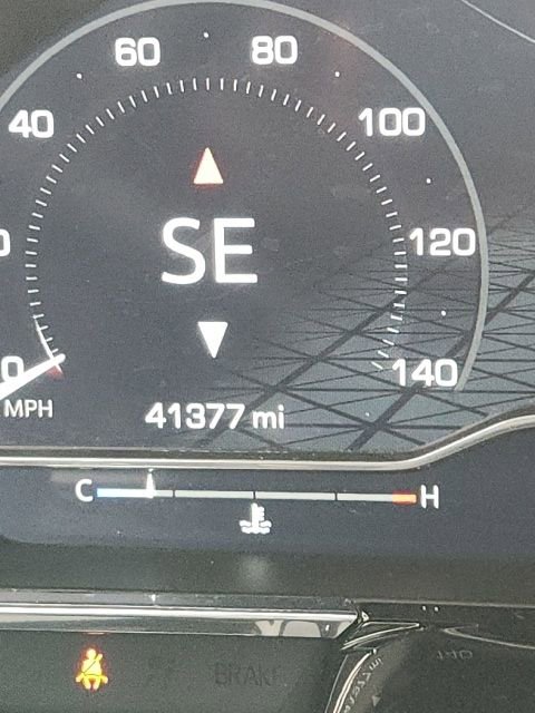 Used 2023 GMC Sierra 1500 SLE image 13