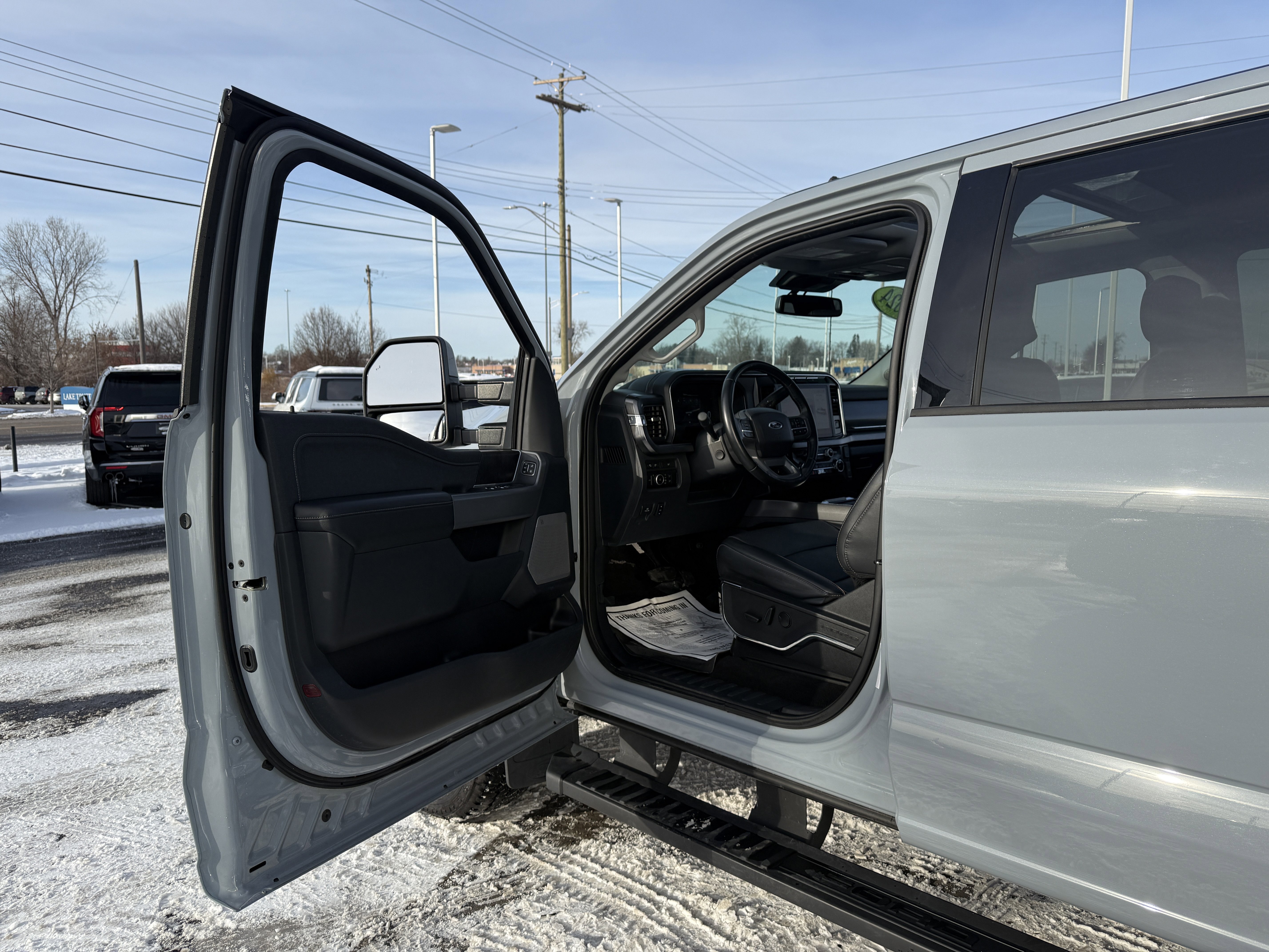 Used 2024 Ford F250 Lariat w/ Black Appearance Package image 12