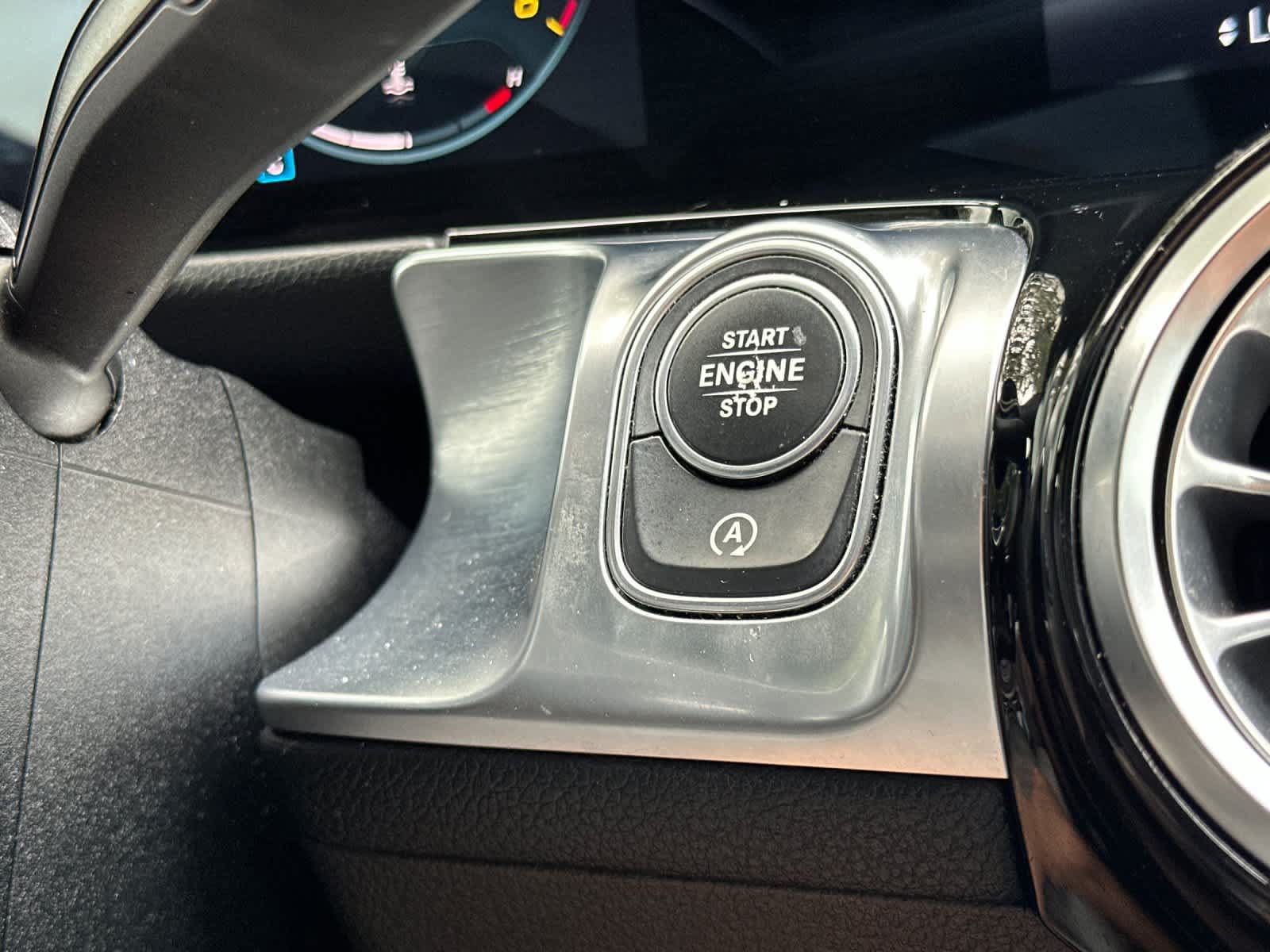 Used 2021 Mercedes-Benz GLB 250 image 23