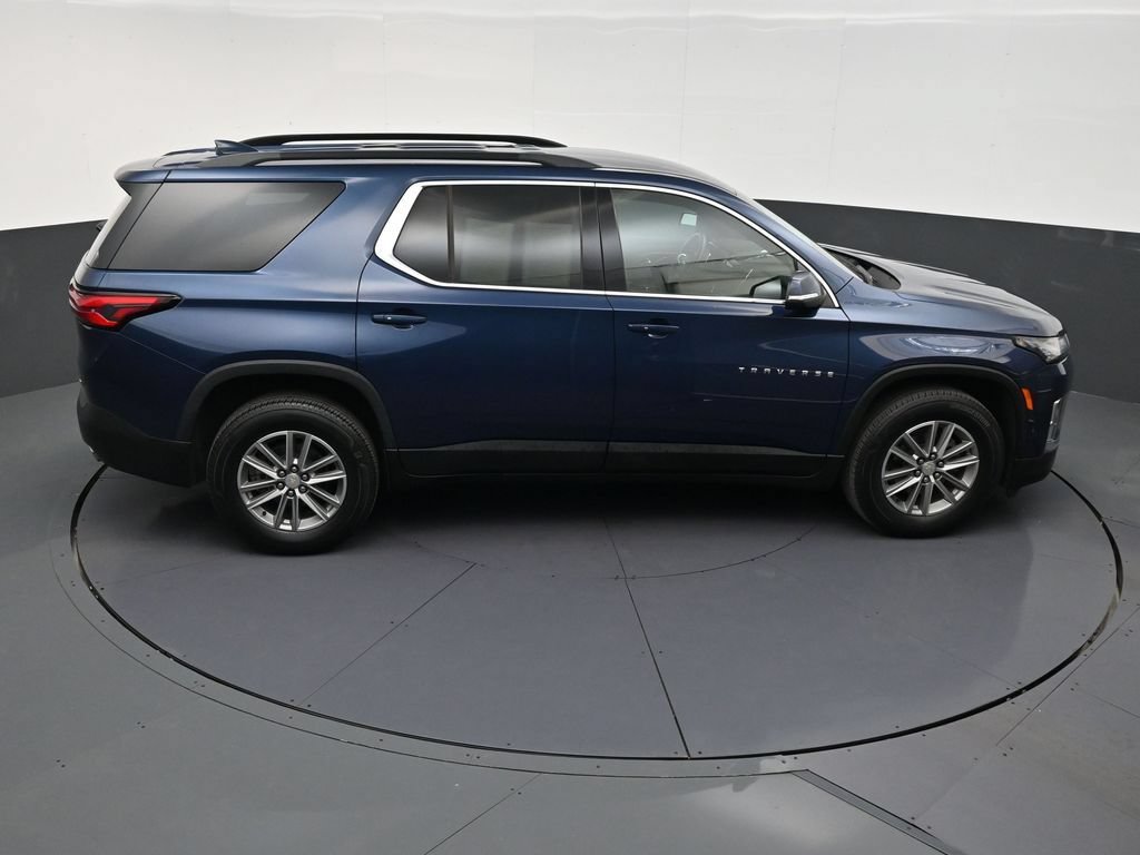 Used 2023 Chevrolet Traverse LT FWD image 14