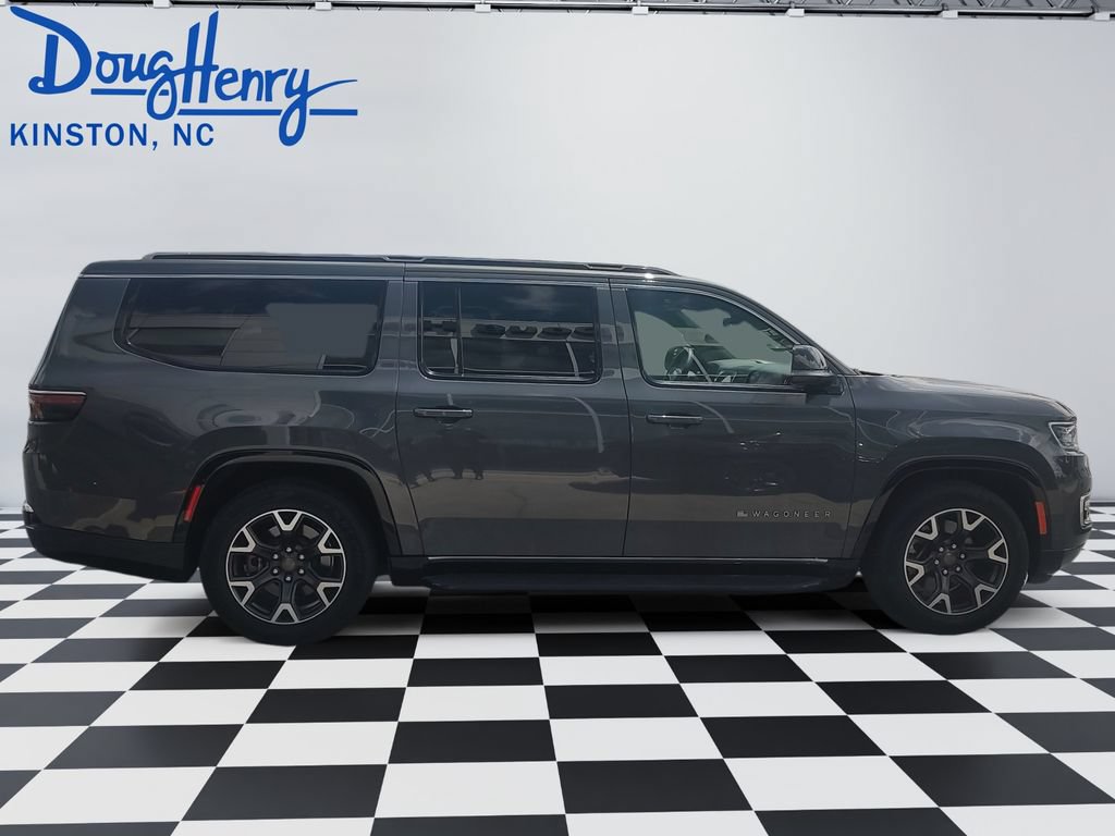 Used 2024 Jeep Wagoneer L Series III w/ Flexible Seating Group AWD/4WD image 6