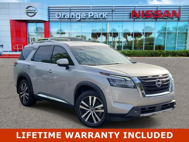 Used 2023 Nissan Pathfinder Platinum w/ Cargo Package AWD/4WD video 1
