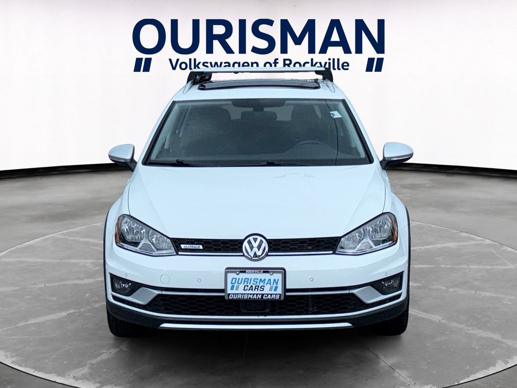Used 2017 Volkswagen Golf Alltrack SE AWD/4WD image 8