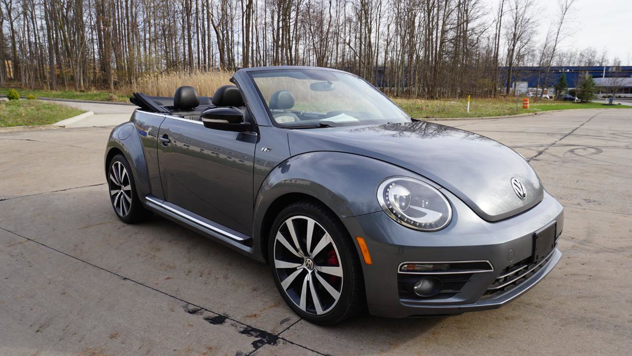 Used 2014 Volkswagen Beetle R-Line image 7