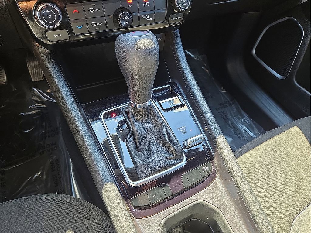 Used 2024 Jeep Compass Sport image 30