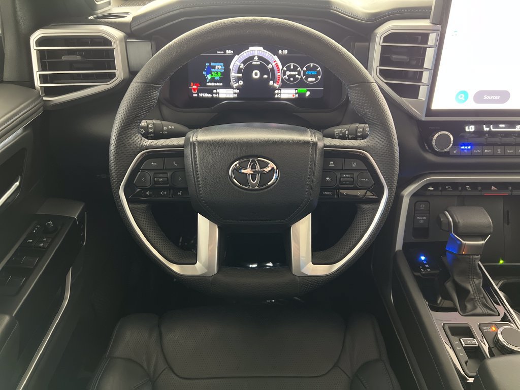 Used 2025 Toyota Sequoia Platinum AWD/4WD image 16