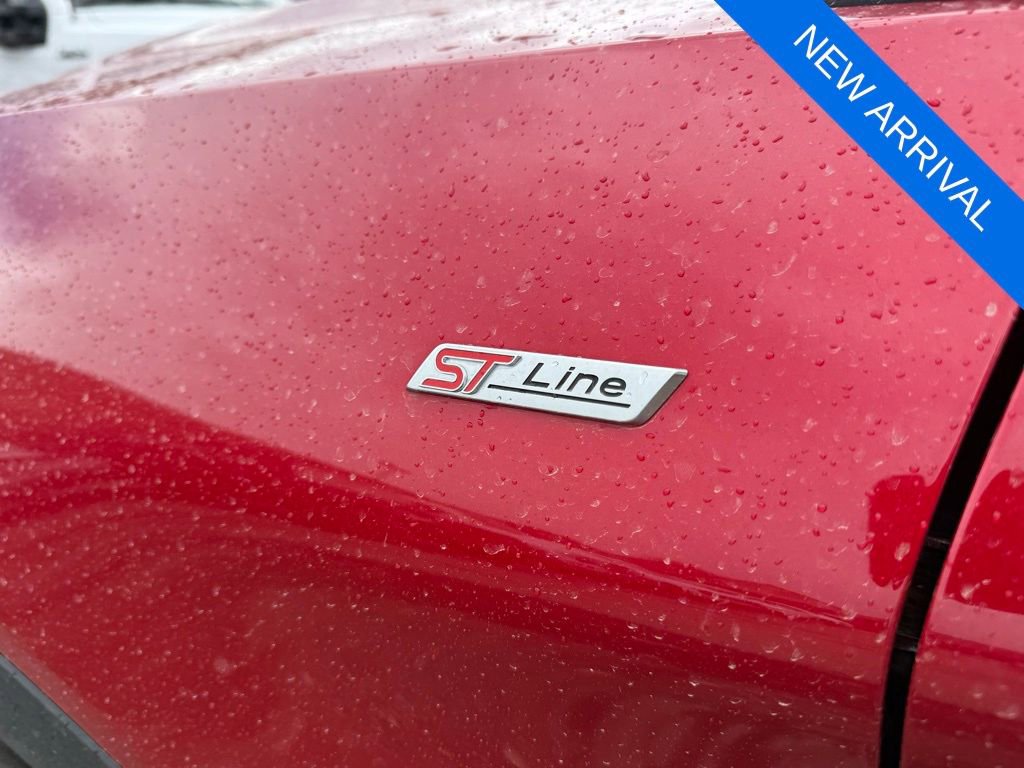 Used 2025 Ford Explorer ST-Line w/ ST-Line Street Pack AWD/4WD image 6